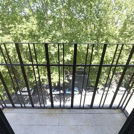 Testaccio Luminous And Large Apartment Rome