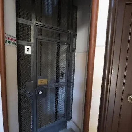 Apartamento Testaccio Luminous And Large
